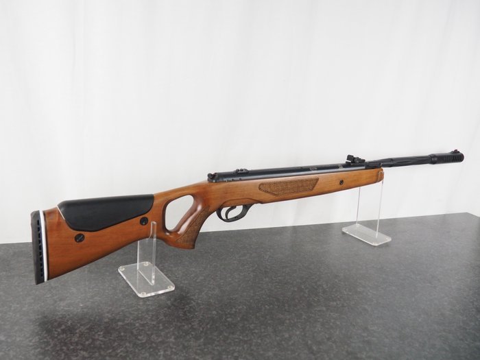 Hatsan Model 65 adj walnut stock package