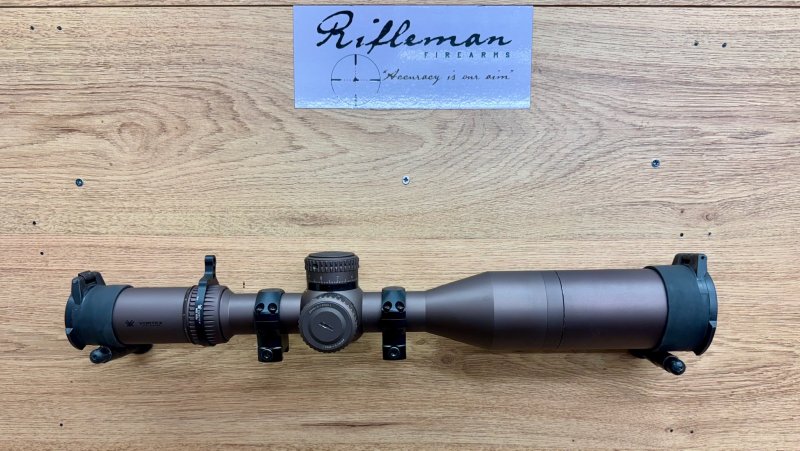 Vortex Optics S/H Vortex Razor HD 4.5-27X56 EBR7C MOA Reticule