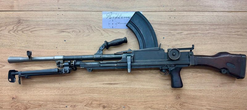 Deactivated Mk1 Bren LMG