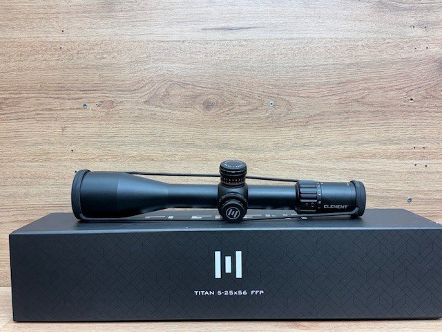 Element Optics  S/H Element Titan 5-25x56 FFP EHR-1C MOA Rifle Scope